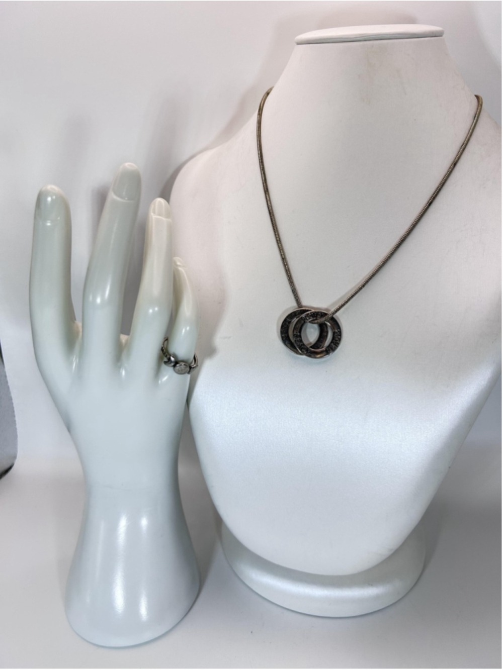 Necklace Silver Love Peace Interlocking Ring Pendant Chain Lobster 18 In